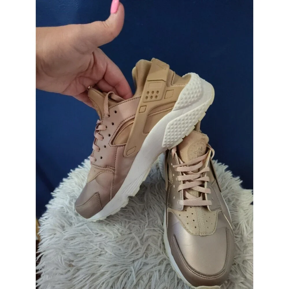 Nike Air Huarache Run Women's Size 9.5 Running Shoes Rose Beige